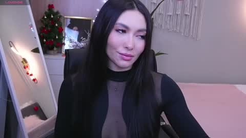 Molly online show from 12.19.24