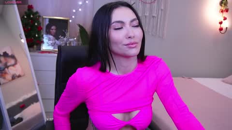 Molly online show from 12.25.24