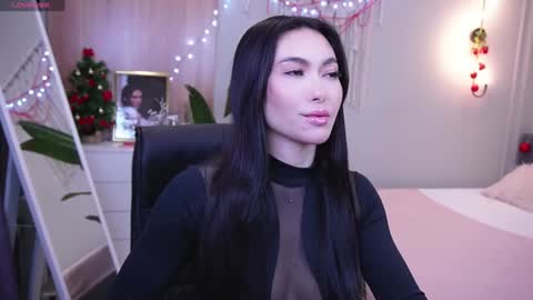 Molly online show from 01.02.25