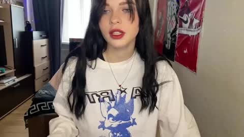 molly_kinkli online show from 04.18.26