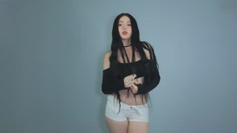 molly_millerr online show from 07.16.26