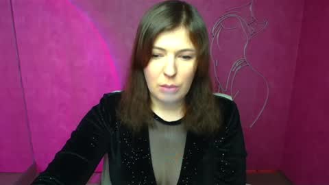 Molly online show from 02.08.25