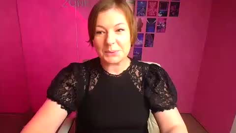 Molly online show from 12.15.25