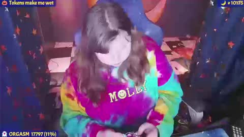 molly_moons online show from 10.18.25
