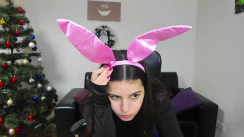 Molly Owens online show from 01.17.25