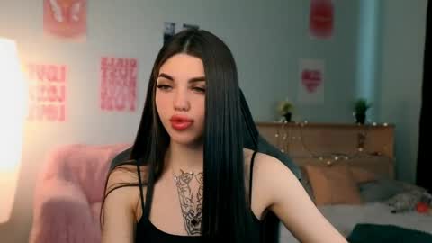 Snapshot of molly_rettyy chatting on 05.15.26 Molly online show from 05.15.26