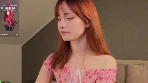 Snapshot of molly_rougge chatting on 09.10.25 Molly online show from 09.10.25