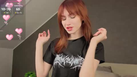 Snapshot of molly_rougge chatting on 09.14.25 Molly online show from 09.14.25