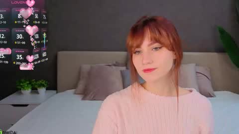 Snapshot of molly_rougge chatting on 10.10.25 Molly online show from 10.10.25