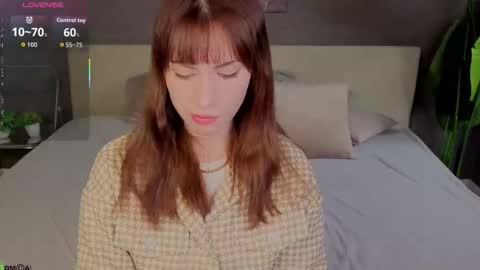 Molly online show from 11.10.25