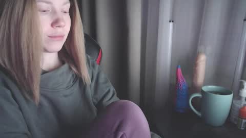 I have new photos come and see with love Molly online show from 01.20.25