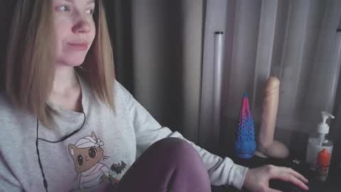 I have new photos come and see with love Molly online show from 01.26.25