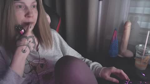 I have new photos come and see with love Molly online show from 01.27.25