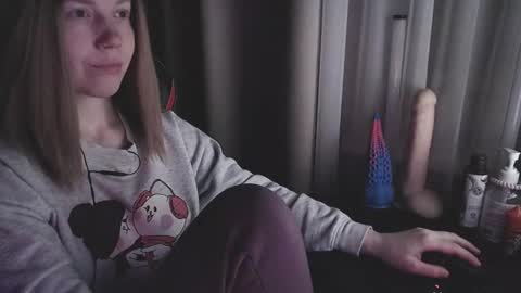 I have new photos come and see with love Molly online show from 02.10.25