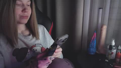 I have new photos come and see with love Molly online show from 03.07.25