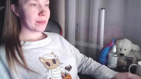 I have new photos come and see with love Molly online show from 02.12.26