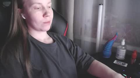 I have new photos come and see with love Molly online show from 02.13.26