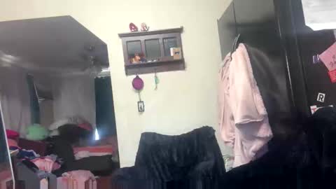 molly_theslut online show from 03.23.26