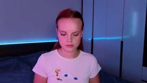 Snapshot of mollybossy chatting on 07.18.26 Molly online show from 07.18.26