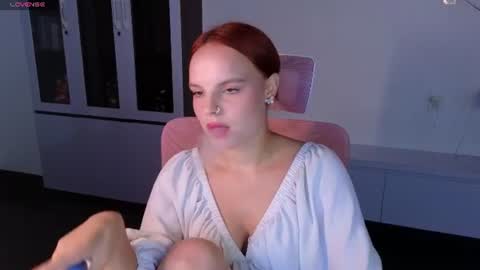Snapshot of mollybossy chatting on 07.23.26 Molly online show from 07.23.26