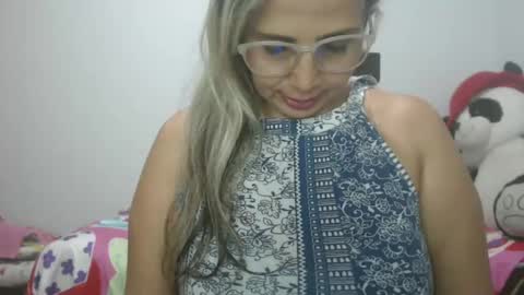 Molly Bunny online show from 02.17.25