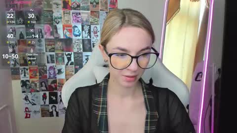 Molly online show from 09.19.25