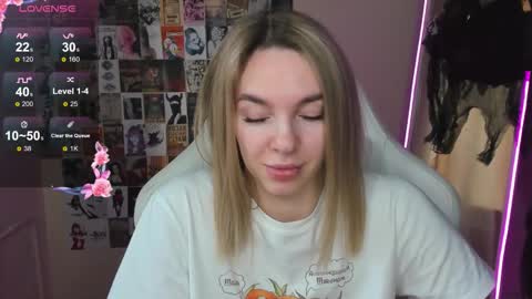 Molly online show from 10.31.25