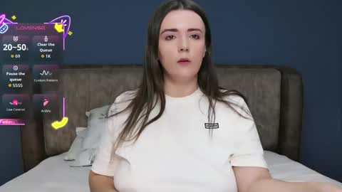 Molly online show from 09.14.25