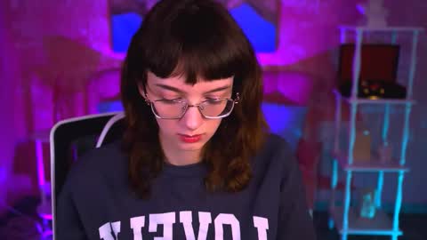 Snapshot of mollyjiggles chatting on 09.21.25 mollyjiggles online show from 09.21.25