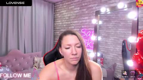 hi im Molly heregreat boobs big heart  warm pussy  online show from 03.07.25