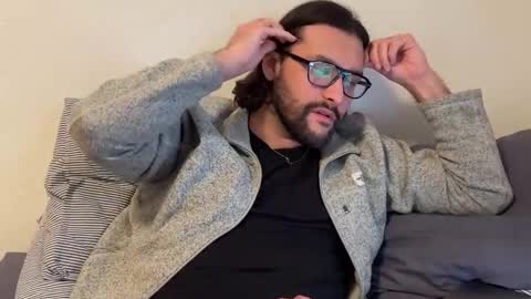 molten_escargot online show from 12.20.24