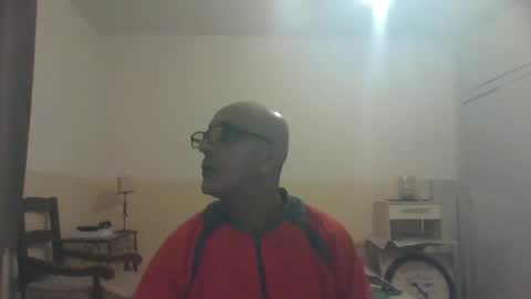 moment71200 online show from 01.01.25