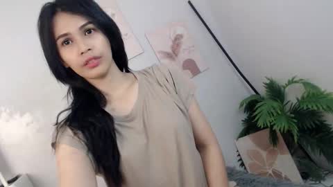 MOMIKHEM online show from 04.20.26