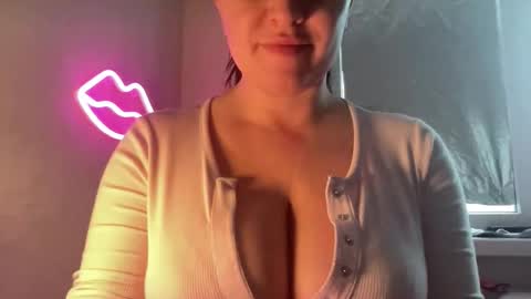 Rihanna online show from 01.08.26