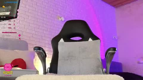 mommy_goddess online show from 11.06.25