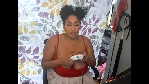 Mommy bubbles online show from 11.28.25