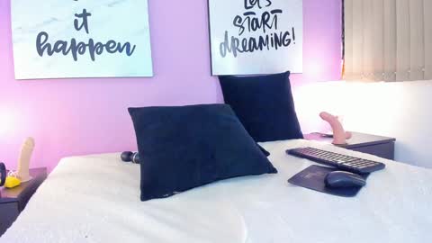 Kendall Evanz online show from 12.29.24