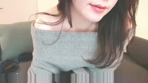 Momo online show from 12.05.24