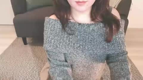 Momo online show from 01.10.25