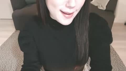 Momo online show from 03.10.25