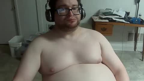 Snapshot of momo_jakes chatting on 10.03.25 Jacob S. online show from 10.03.25