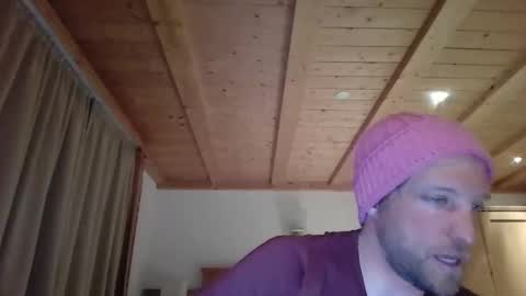 moms_little_monster online show from 03.17.26