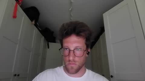 moms_little_monster online show from 06.01.26