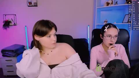 Mona  online show from 11.16.25