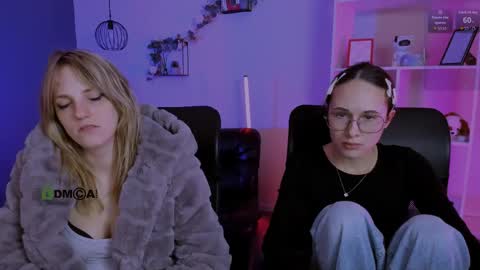 Mona  online show from 04.18.26