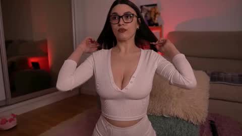 Mona Lisss online show from 01.11.26