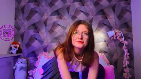 Mona online show from 11.28.25