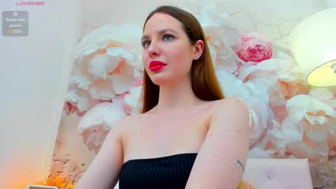 Snapshot of monaricci chatting on 02.27.26 Mona online show from 02.27.26