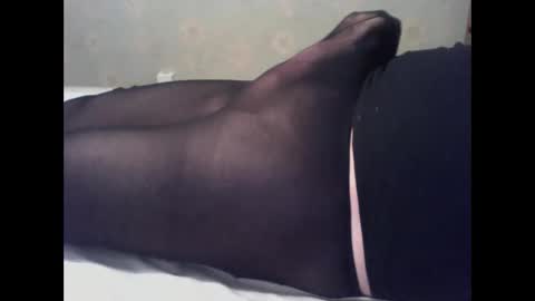 Snapshot of monaro6 chatting on 10.31.25 monaro6 online show from 10.31.25