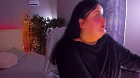 Snapshot of monasteel chatting on 10.15.25 Monica online show from 10.15.25